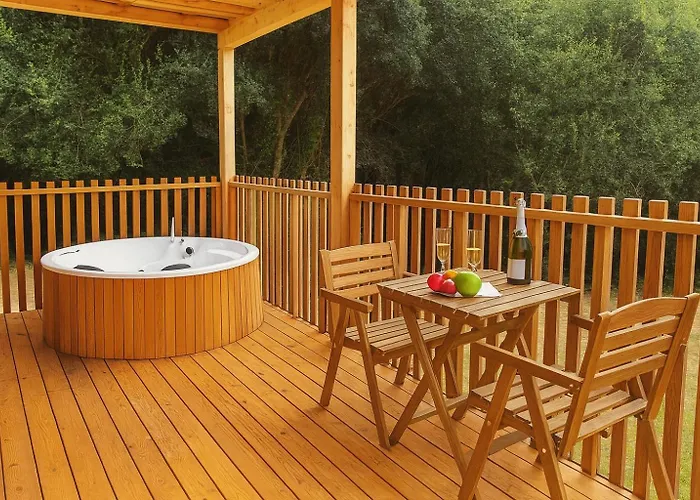 Compostela - A Fervenza Кемпинг *